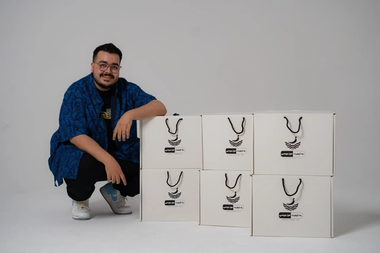 Amir EyZed with the merch boxes